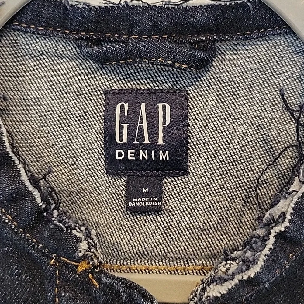 Gap Women's Sleeveless Distressed Denim Vest Jacket In Medium NWOT